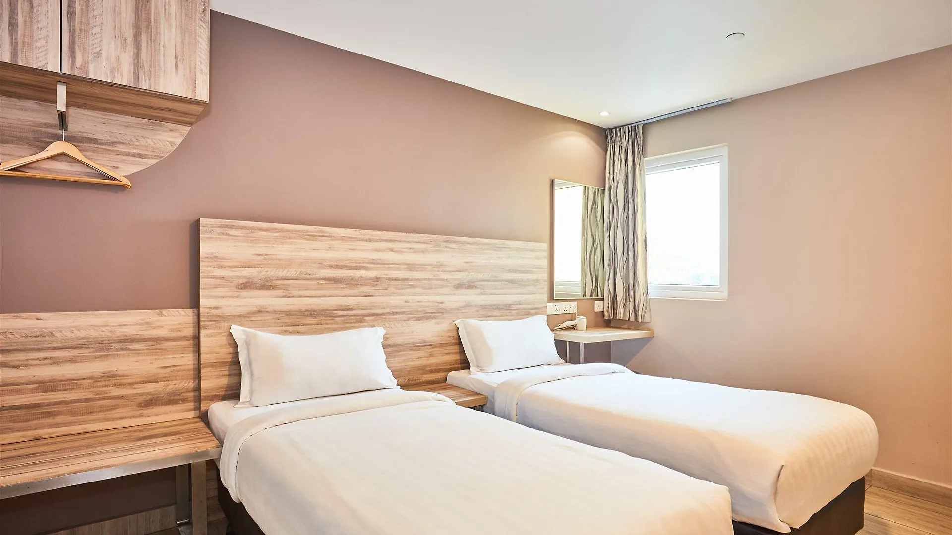 Hotel Ibis Budget Singapore Crystal