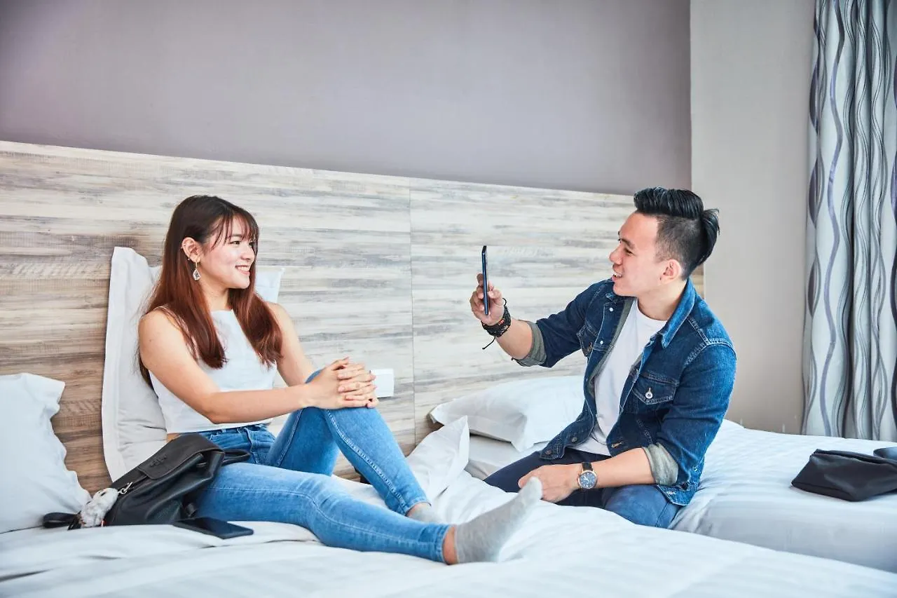 Ibis Budget Singapore Crystal